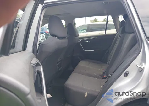 2019 Toyota Rav4 Xle z USA, uszkodzony, nr VIN 2T3W1RFVXKW006546